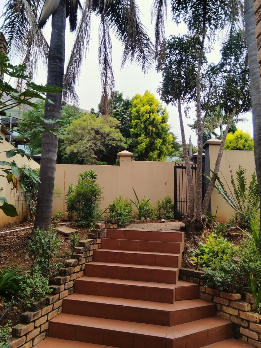 5 Bedroom Property for Sale in Schoemansville North West